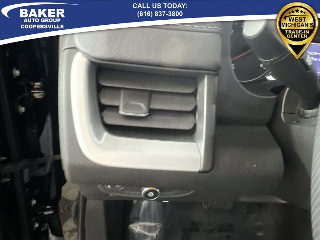 Used 2022 GMC Terrain SLE w/ Driver Convenience Package image 19