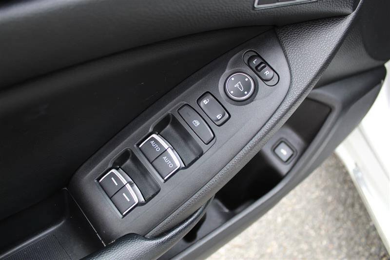 Used 2018 Honda Accord EX-L image 12