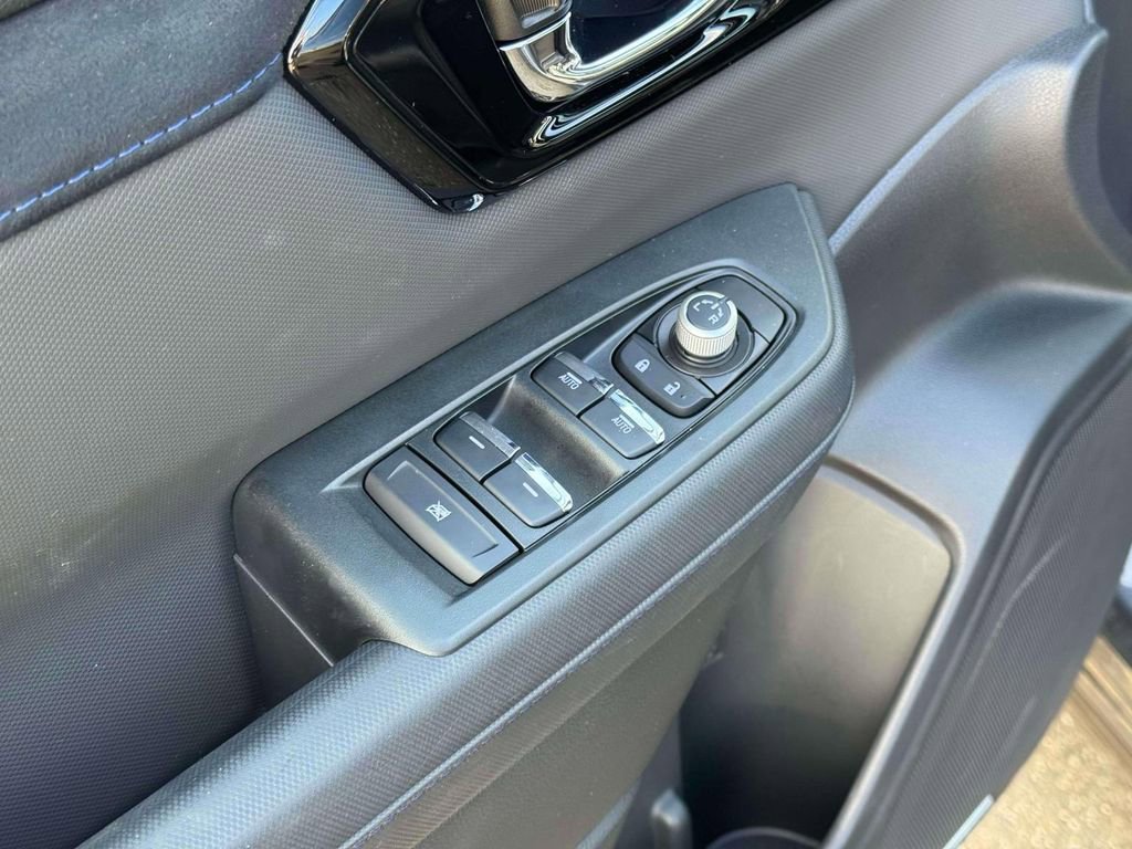 Certified 2025 Subaru Forester Limited image 17