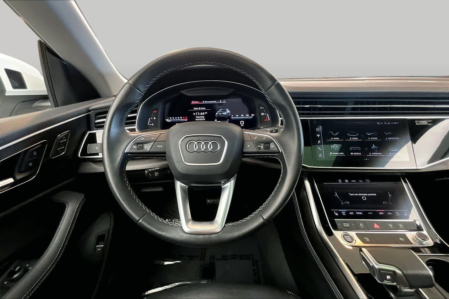 Used 2023 Audi Q8 Premium Plus w/ Premium Plus Package AWD/4WD image 5