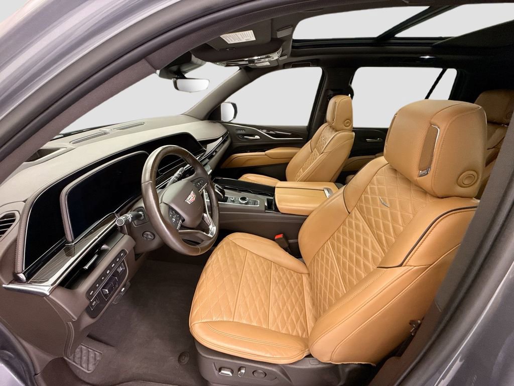 Used 2022 Cadillac Escalade Sport w/ Touring Package AWD/4WD image 18