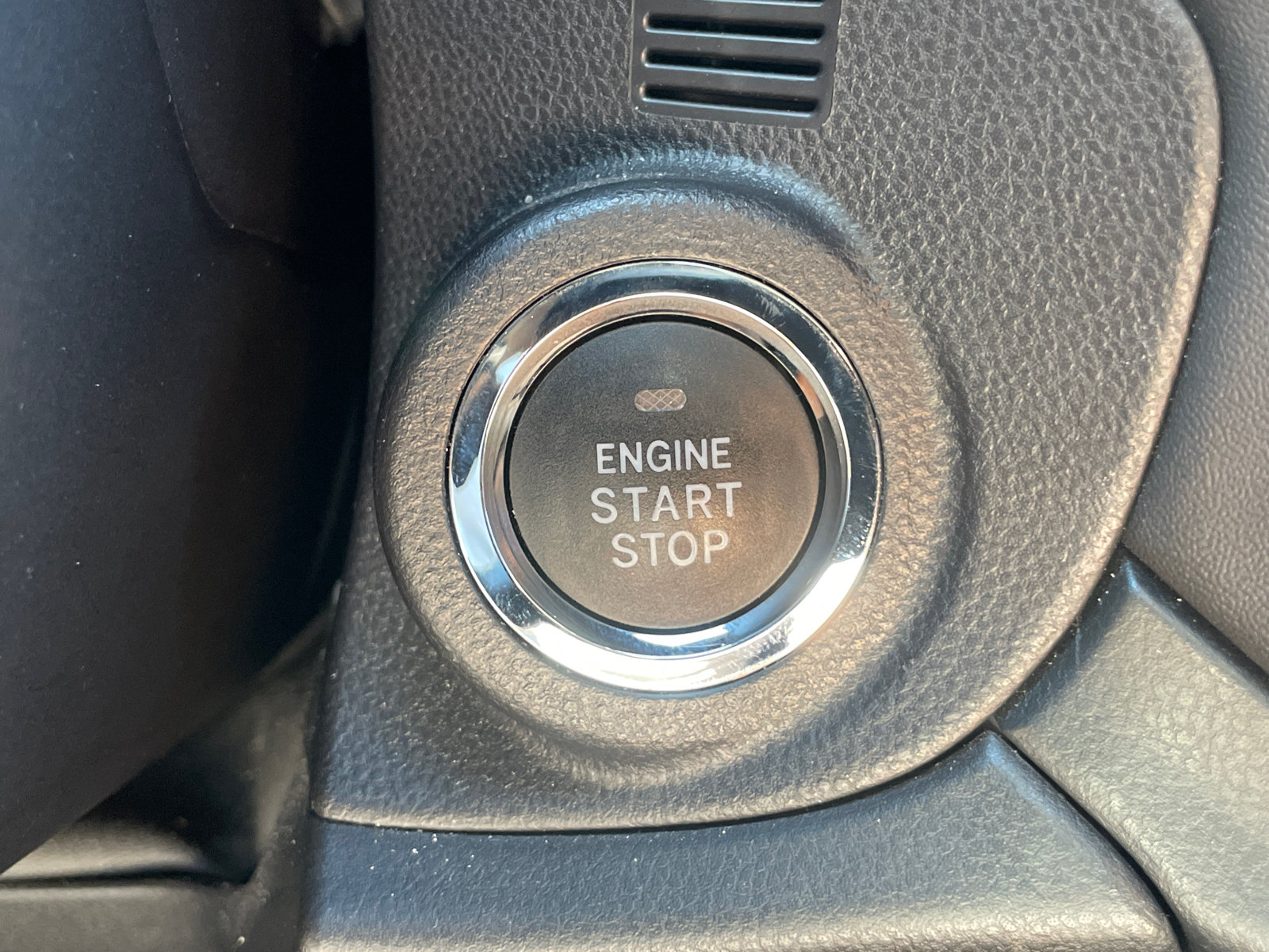 Used 2024 Subaru Outback Touring XT AWD/4WD image 18