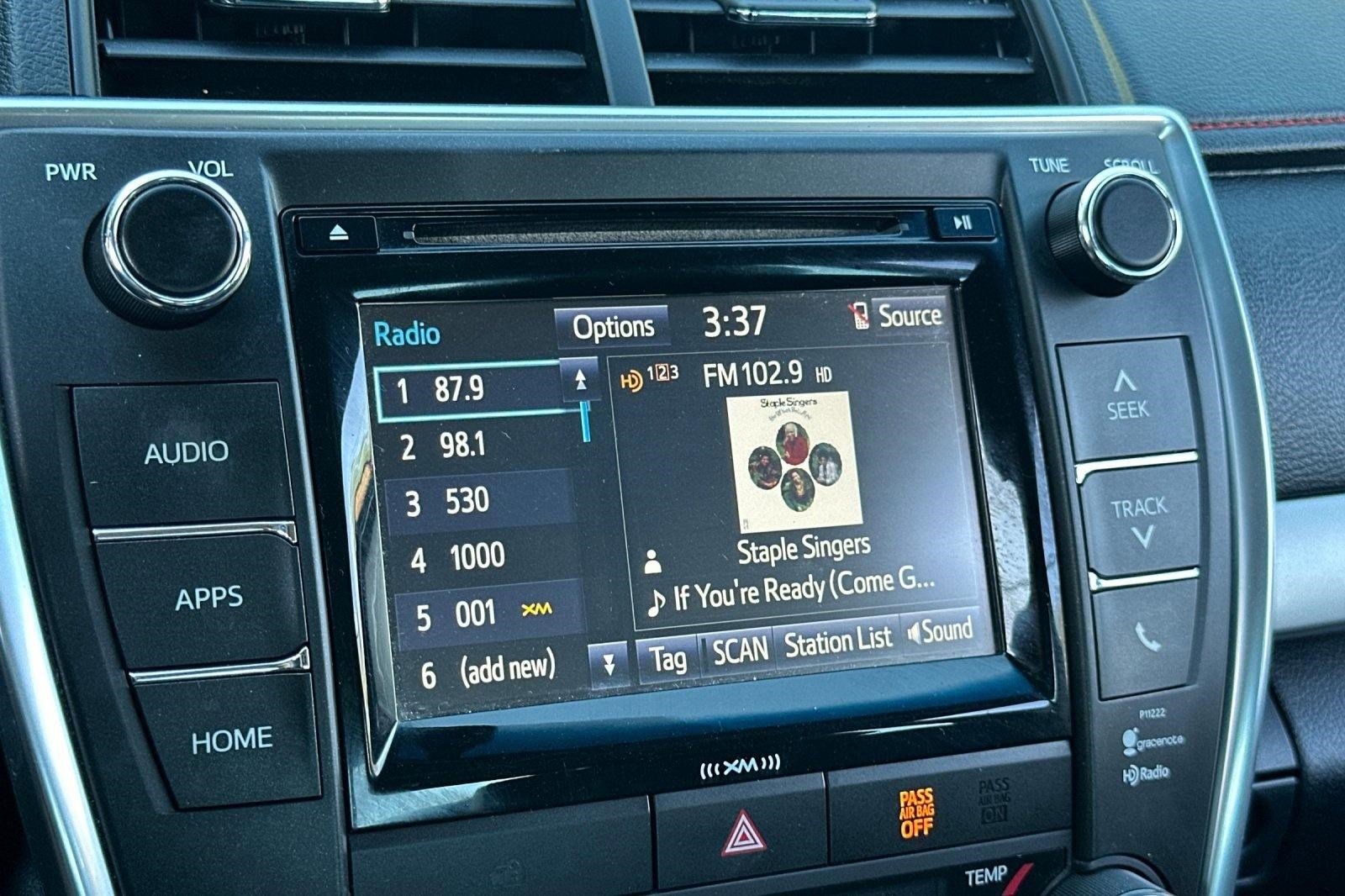 Used 2016 Toyota Camry SE image 23