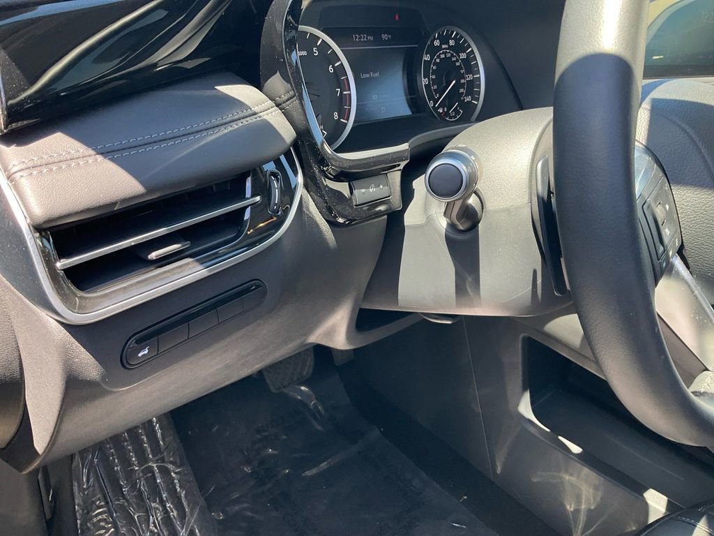 Used 2024 INFINITI QX60 Pure w/ Cargo Package image 14