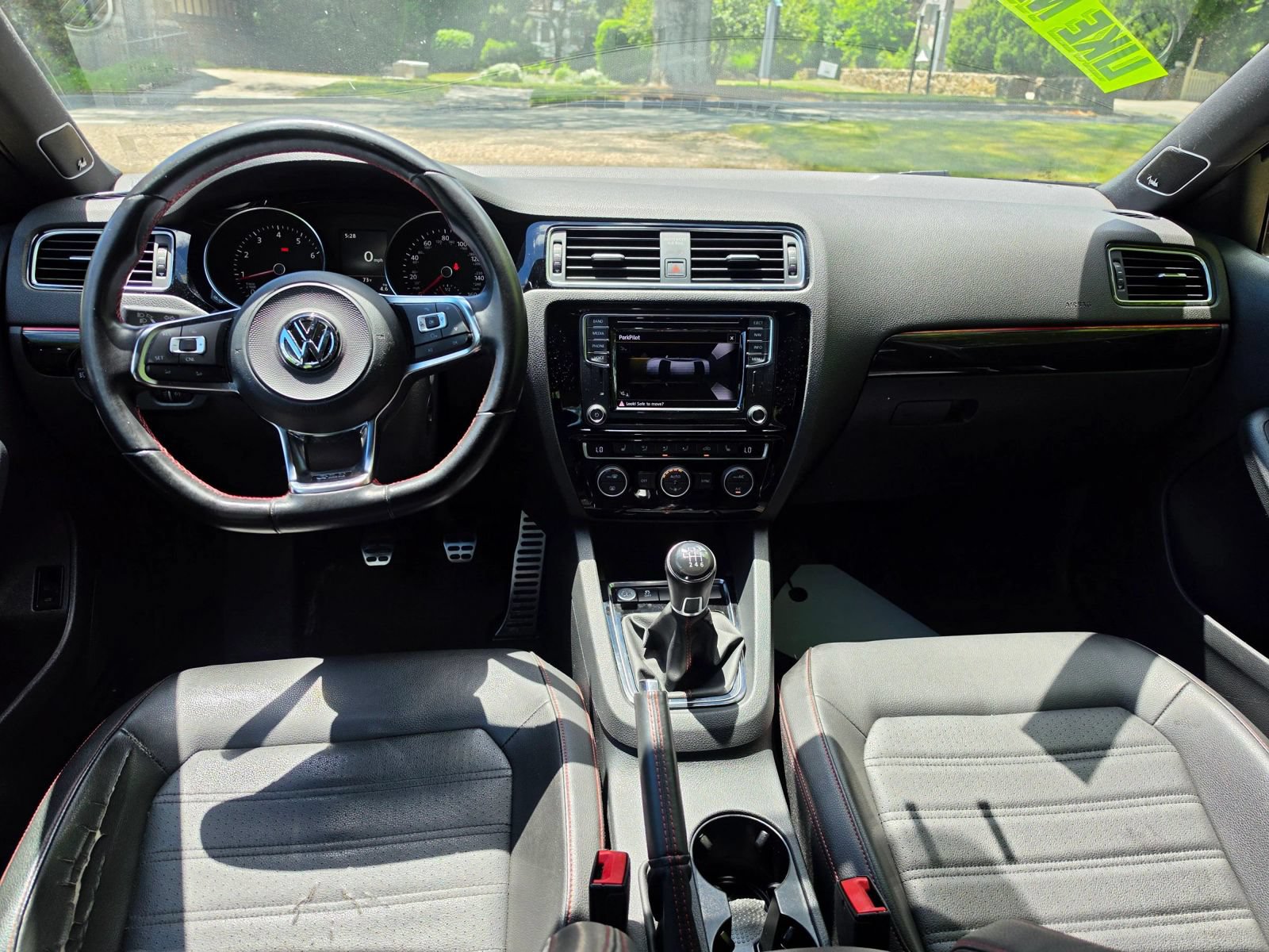 Used 2017 Volkswagen Jetta GLI FWD image 10