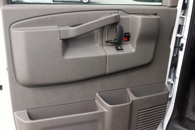 Used 2024 GMC Savana 2500 w/ Driver Convenience Package RWD image 11