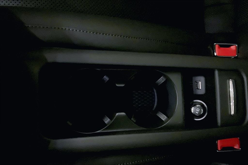 Used 2024 Bentley Continental GT image 24