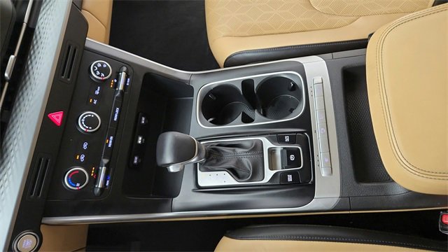 Used 2022 Kia Carnival LX image 21