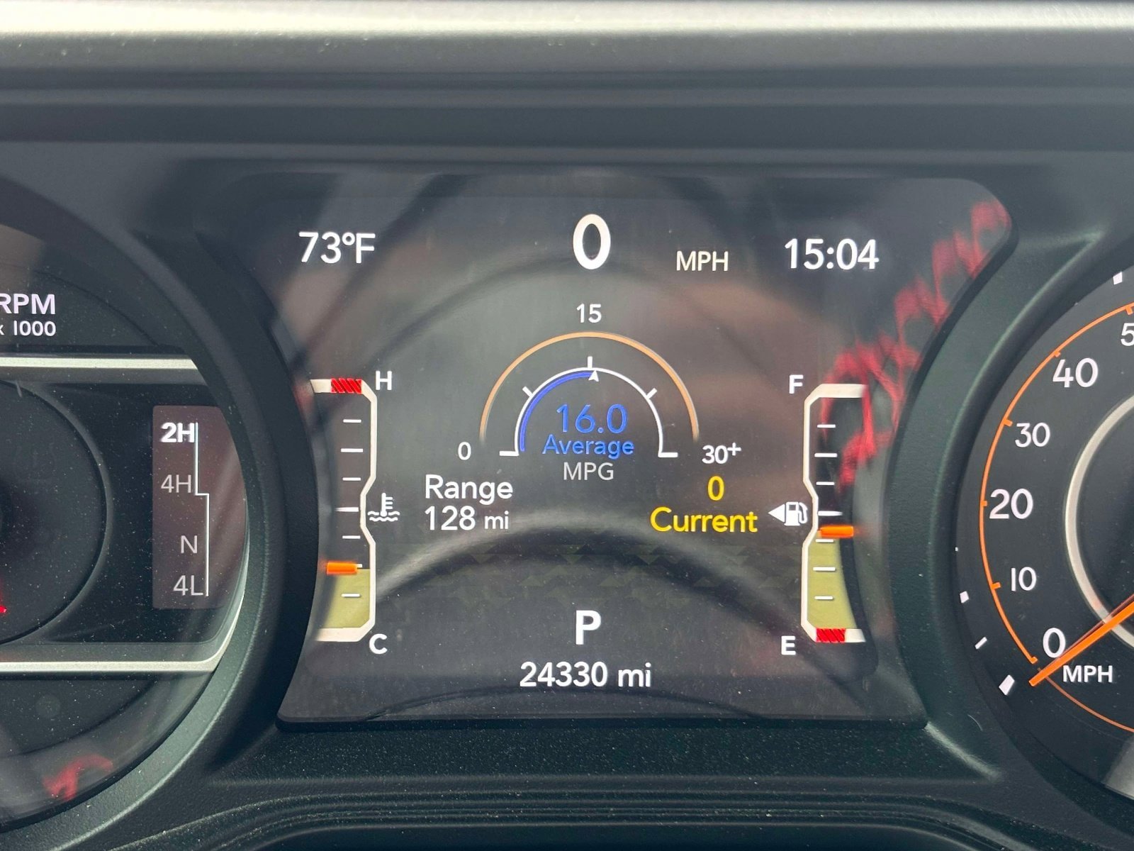 Used 2024 Jeep Gladiator Rubicon w/ Technology Group AWD/4WD image 10