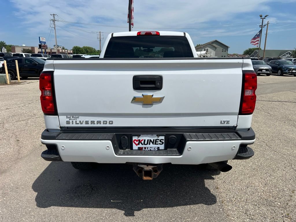 Used 2018 Chevrolet Silverado 2500 LTZ w/ Custom Sport Edition AWD/4WD image 9