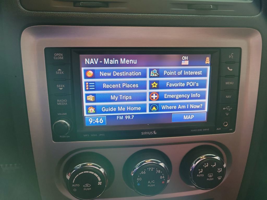 Used 2013 Dodge Challenger SRT8 w/ Harman Kardon Audio Group image 18