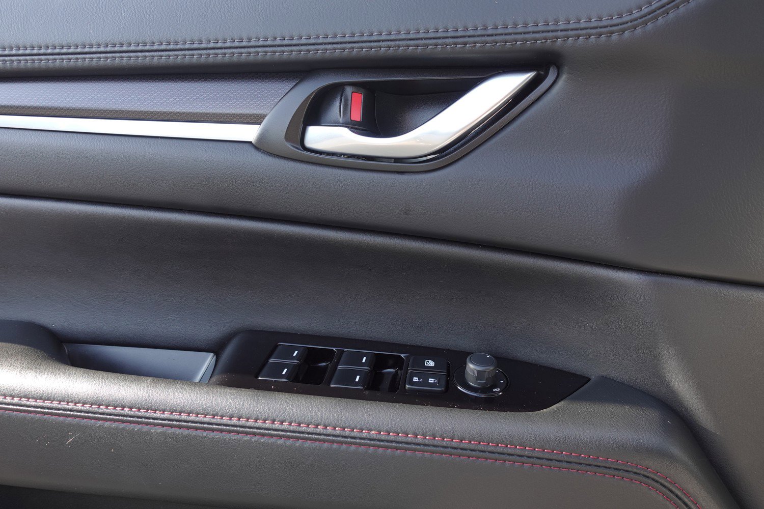 Certified 2024 MAZDA CX-5 Carbon Edition image 12