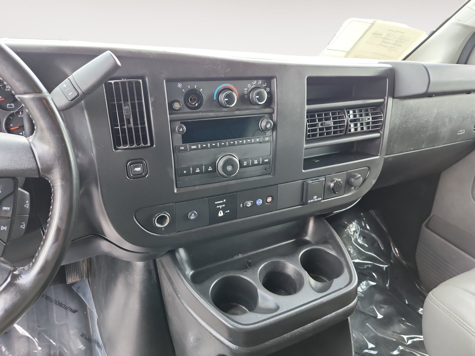 Used 2021 Chevrolet Express 3500 Extended w/ Driver Convenience Package RWD image 11