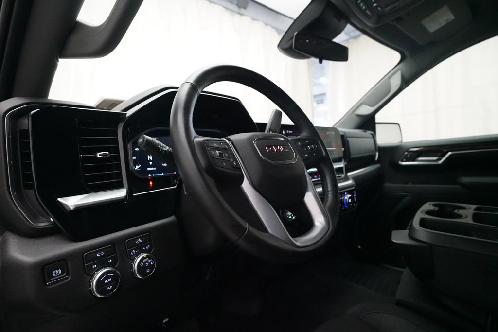 Used 2026 GMC Sierra 1500 Elevation AWD/4WD image 8