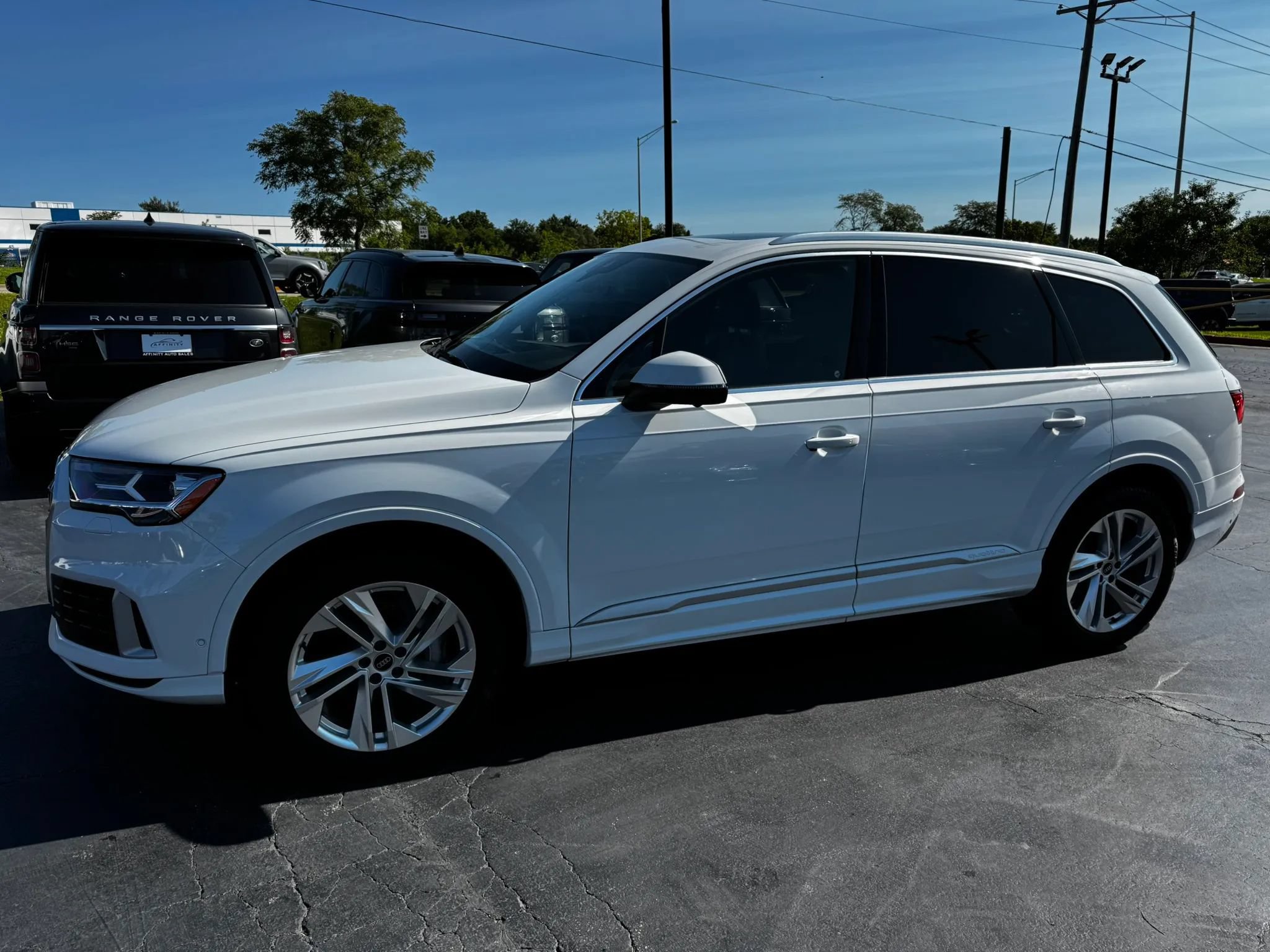 Used 2021 Audi Q7 2.0T Premium Plus w/ Executive Package AWD/4WD image 2