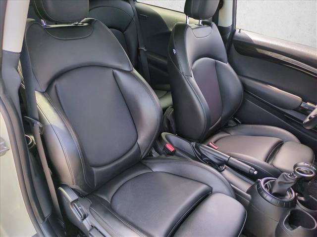 Used 2016 MINI Cooper S image 17