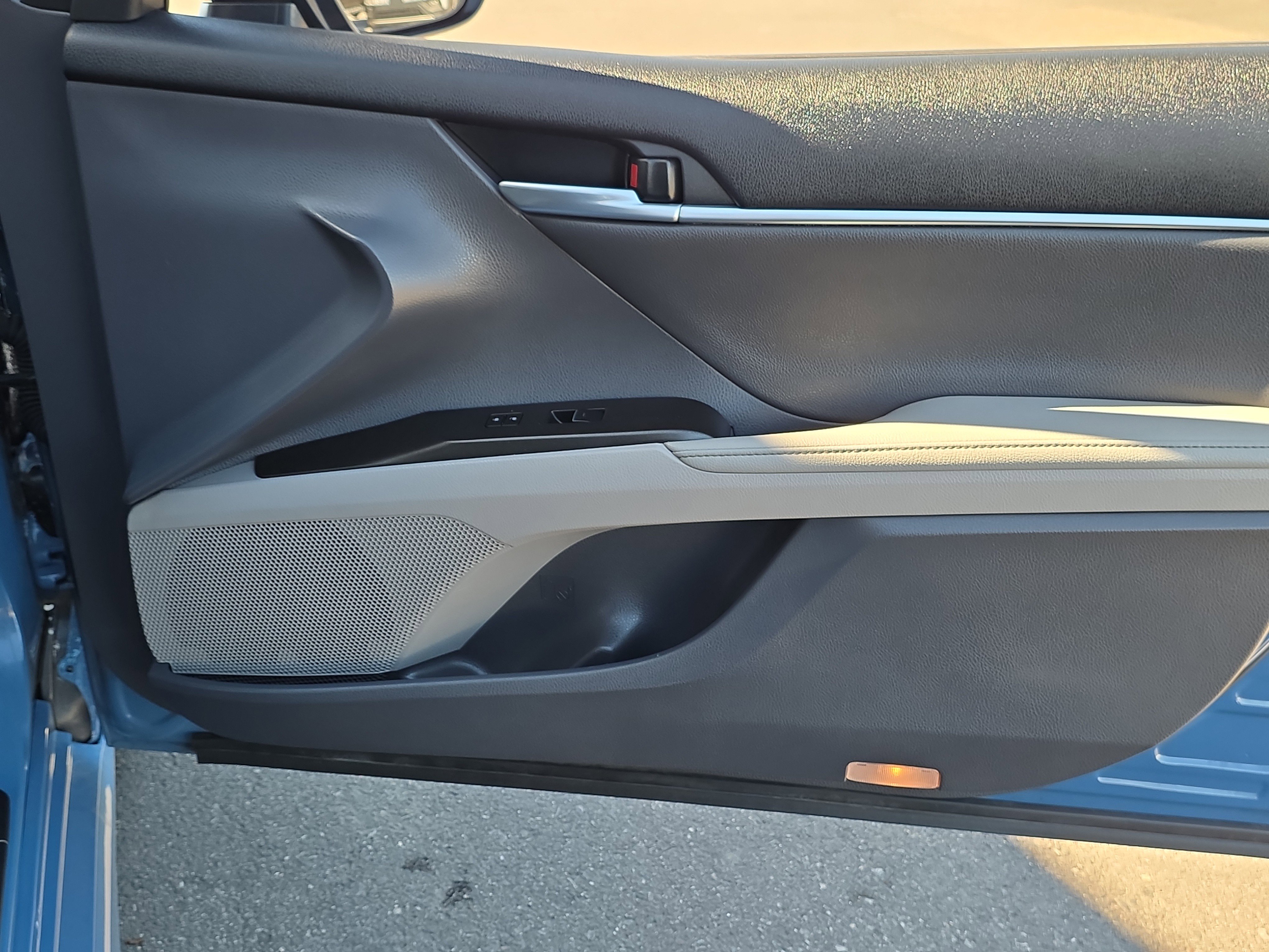 Used 2024 Toyota Camry XSE image 29