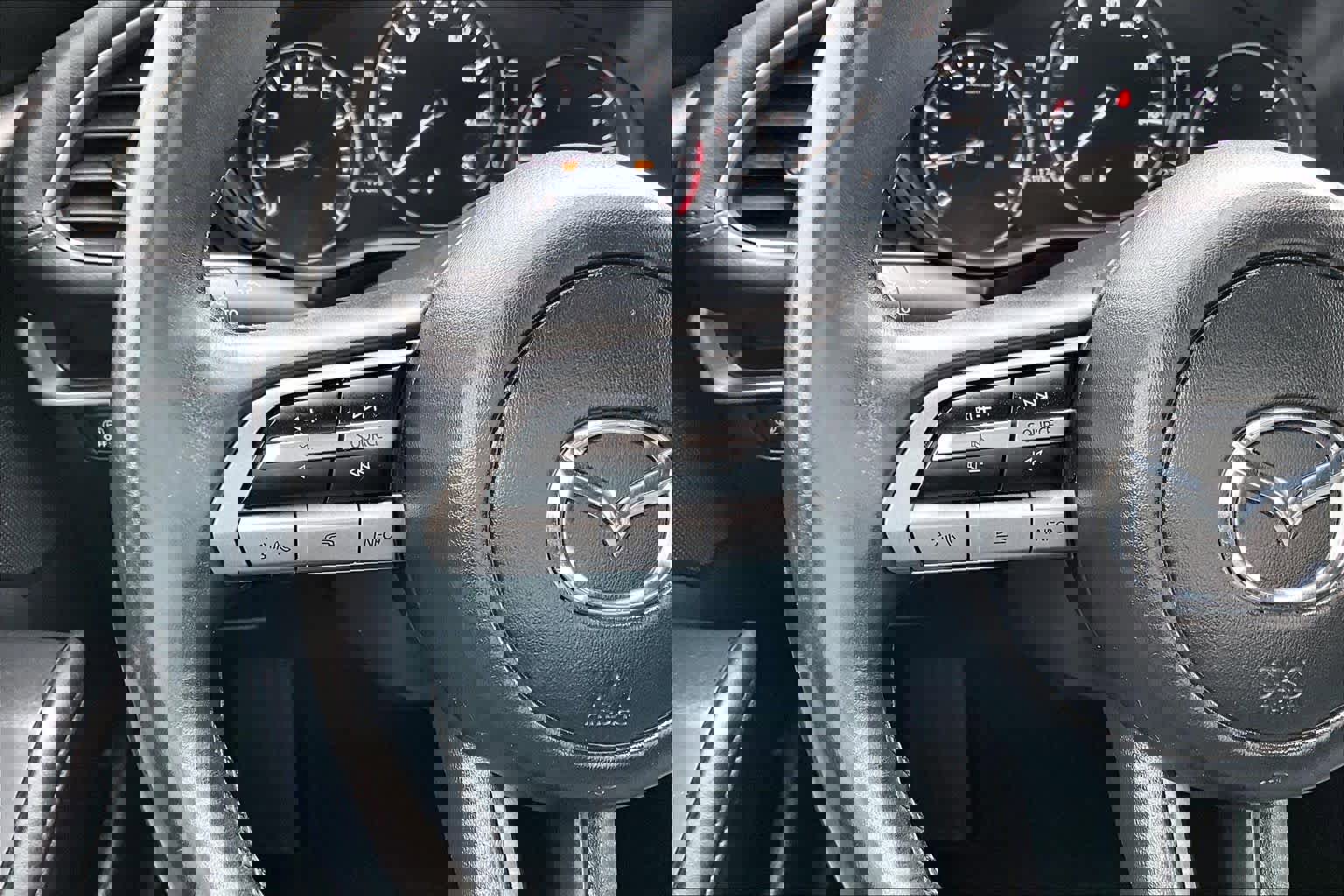 Used 2021 MAZDA MAZDA3 s image 24