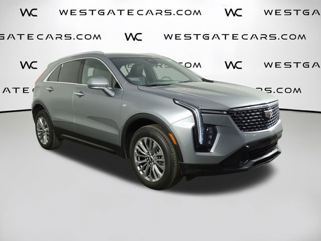 Used 2024 Cadillac XT4 Premium Luxury image 2