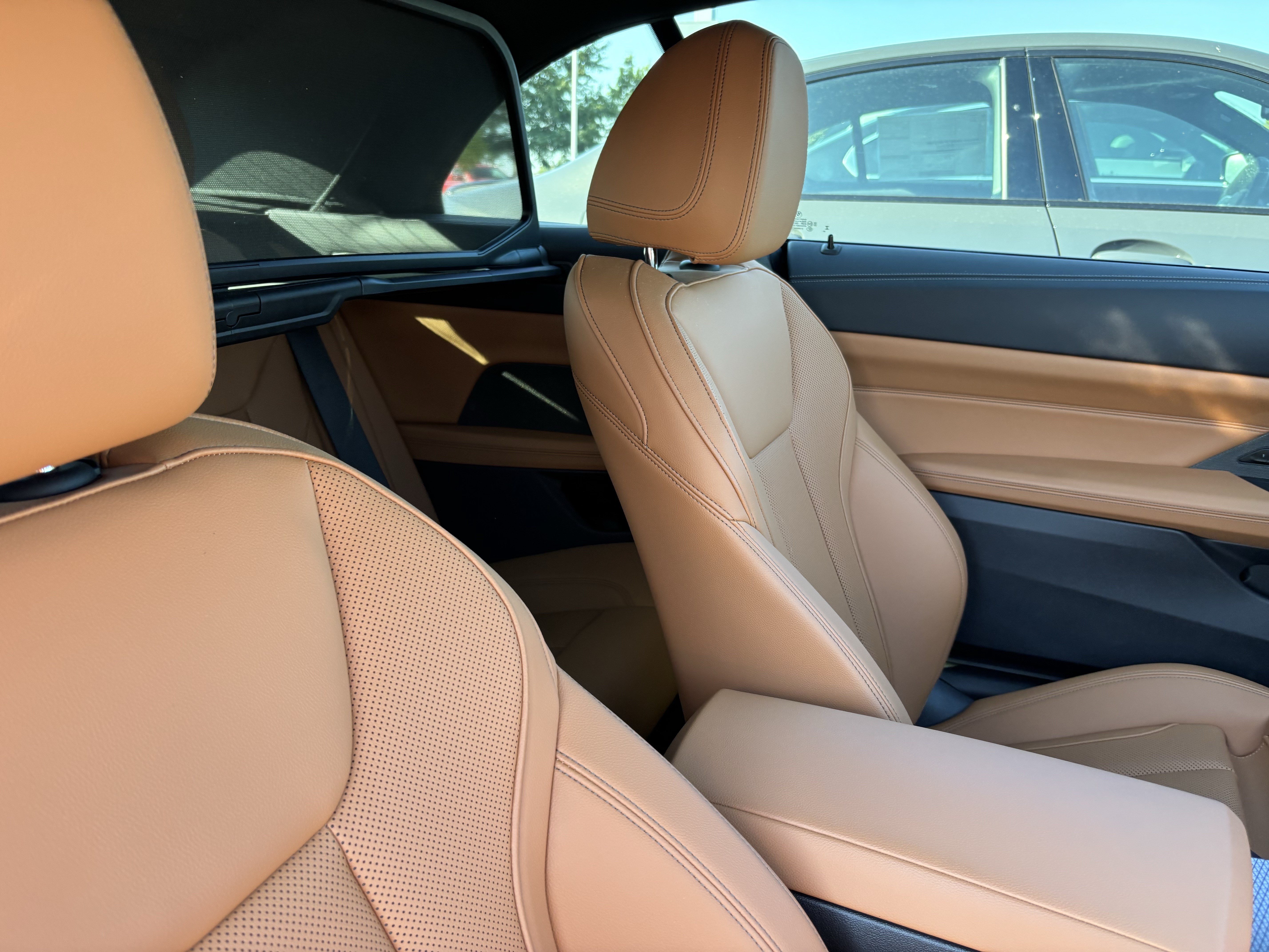 Certified 2025 BMW M440i Convertible w/ Premium Package RWD image 33