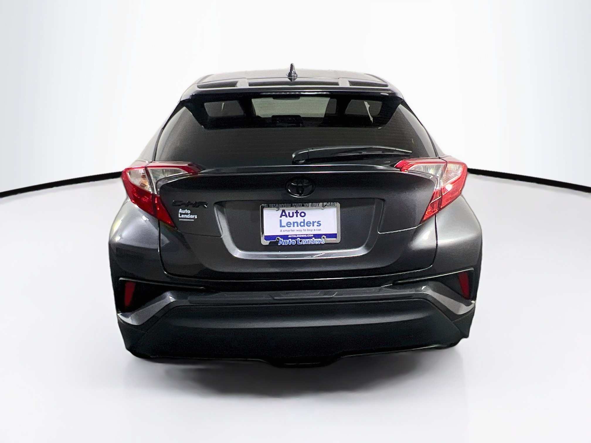 Used 2021 Toyota C-HR XLE FWD image 6
