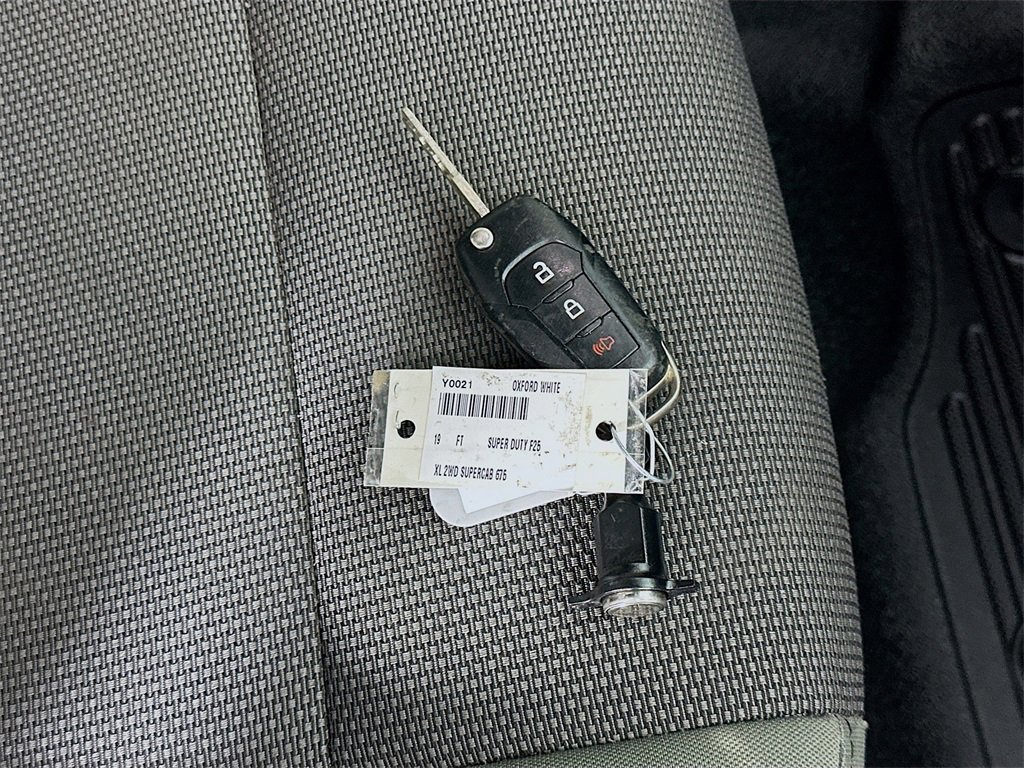 Used 2019 Ford F250 XL w/ XL Value Package image 32