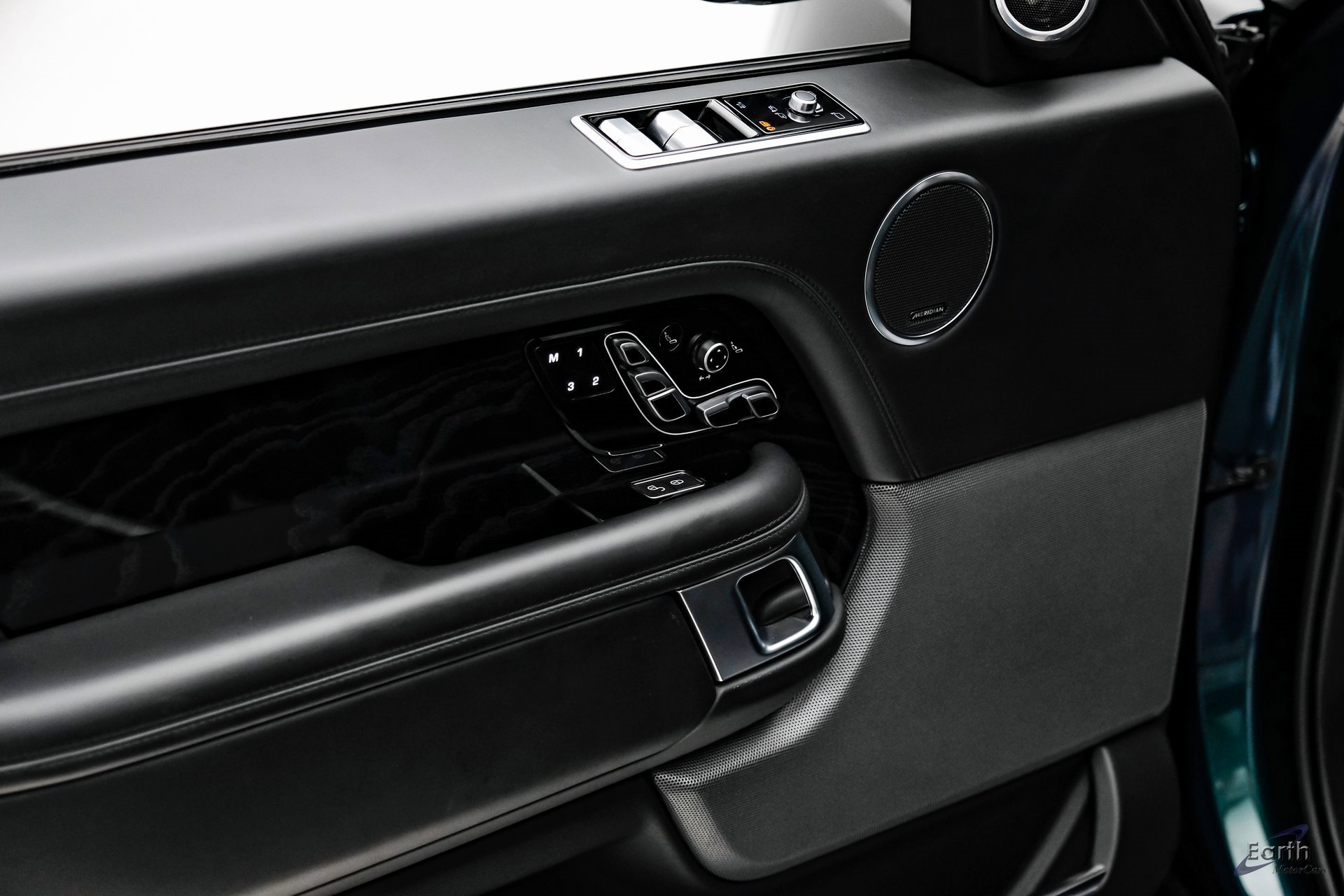 Used 2020 Land Rover Range Rover Autobiography image 73