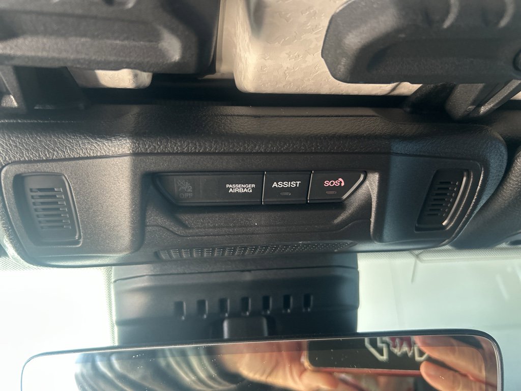 Used 2025 Jeep Gladiator Sport image 33