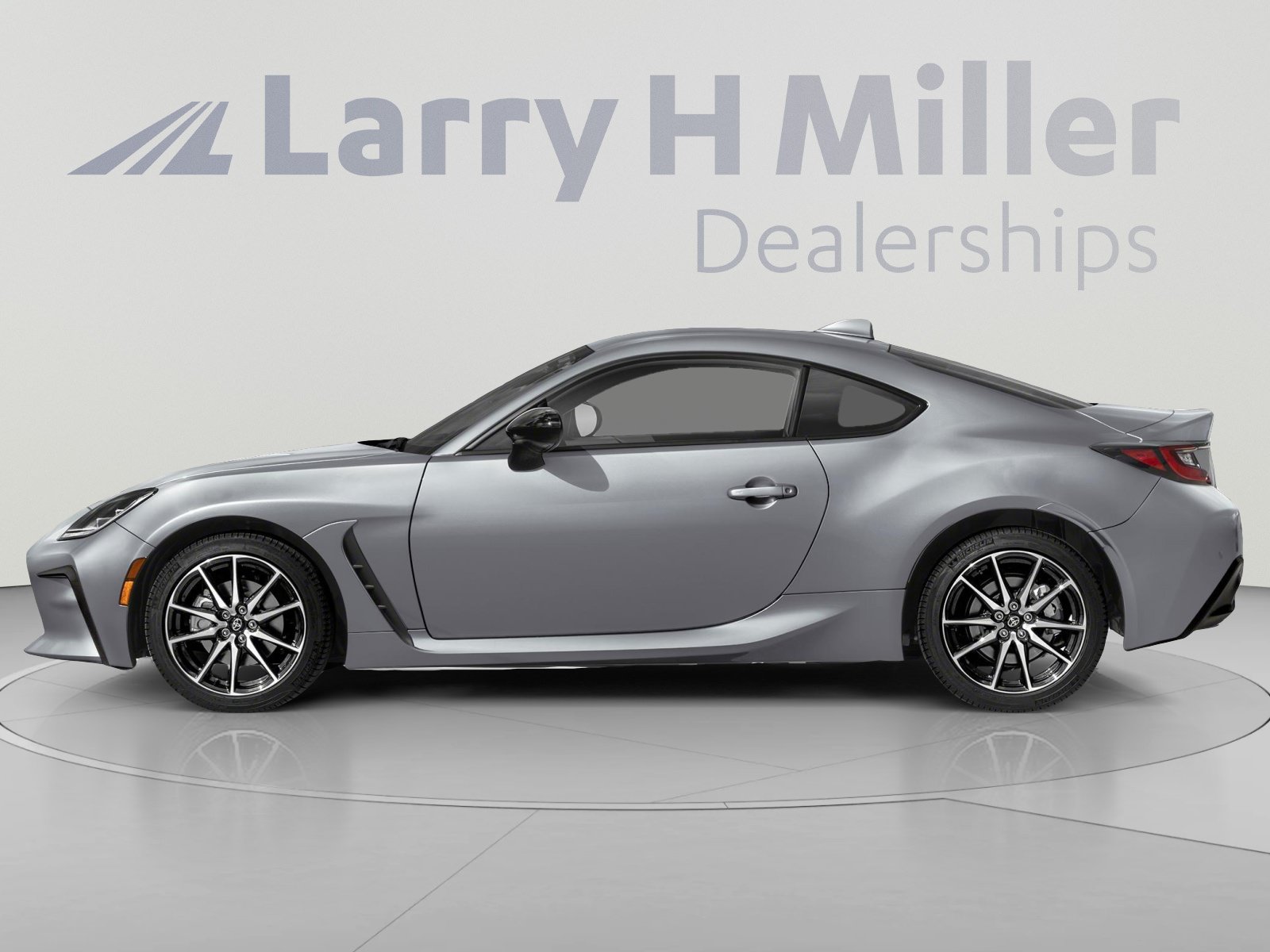 Used 2022 Toyota GR86 RWD image 4