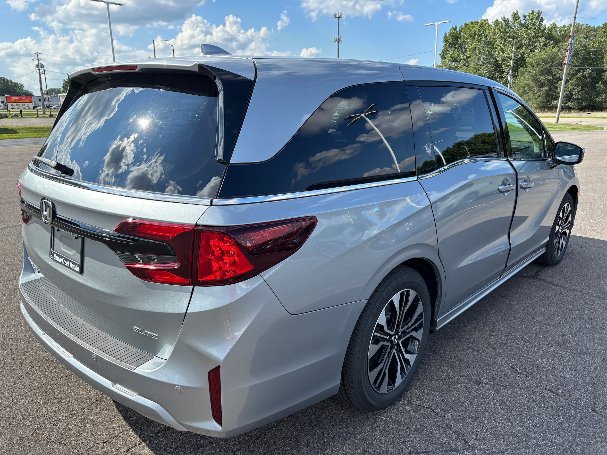 New 2026 Honda Odyssey Elite image 6