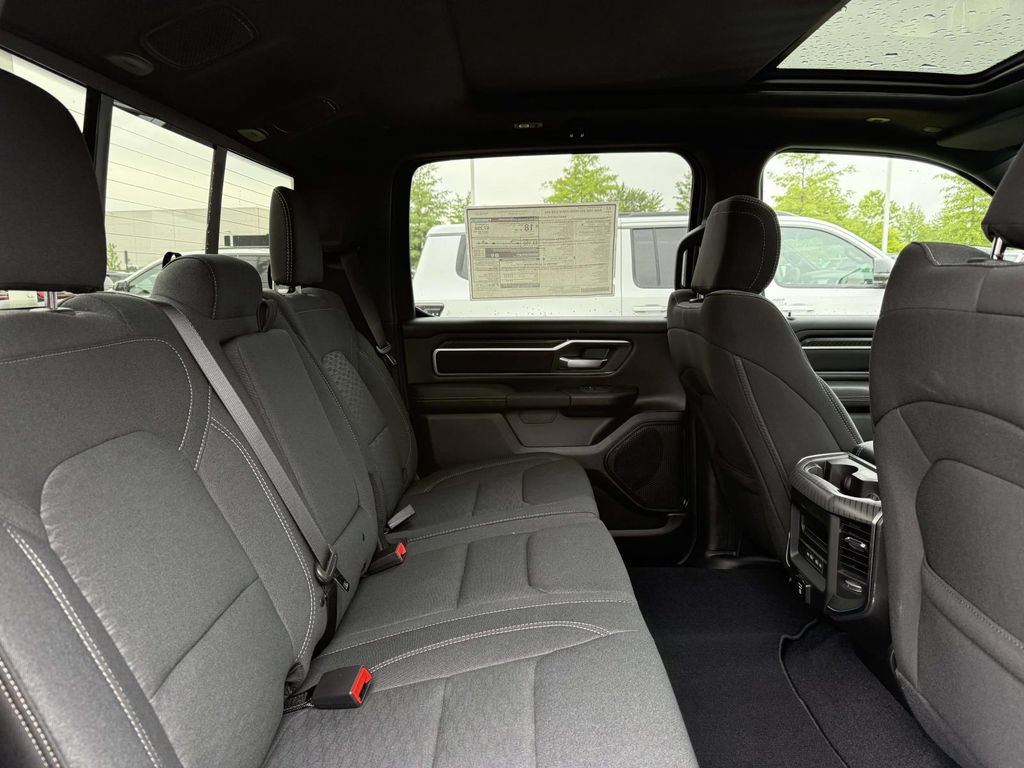 New 2026 RAM 1500 Big Horn AWD/4WD image 17