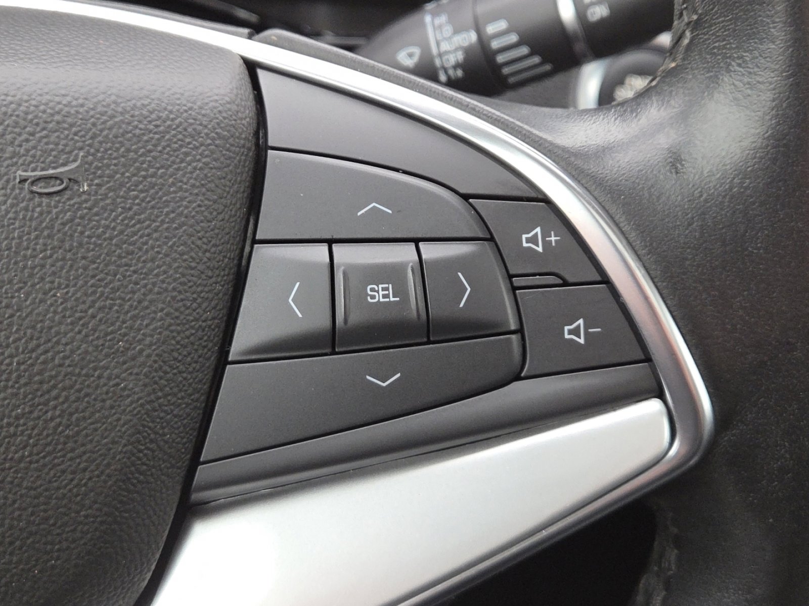 Used 2019 Cadillac XT5 Luxury image 31