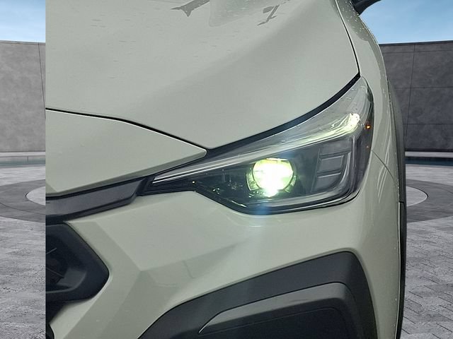 Used 2025 Subaru Crosstrek 2.5i Limited AWD/4WD image 9