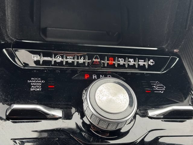Used 2024 Jeep Grand Wagoneer L Series II w/ Quick Order Packagew 28T AWD/4WD image 41