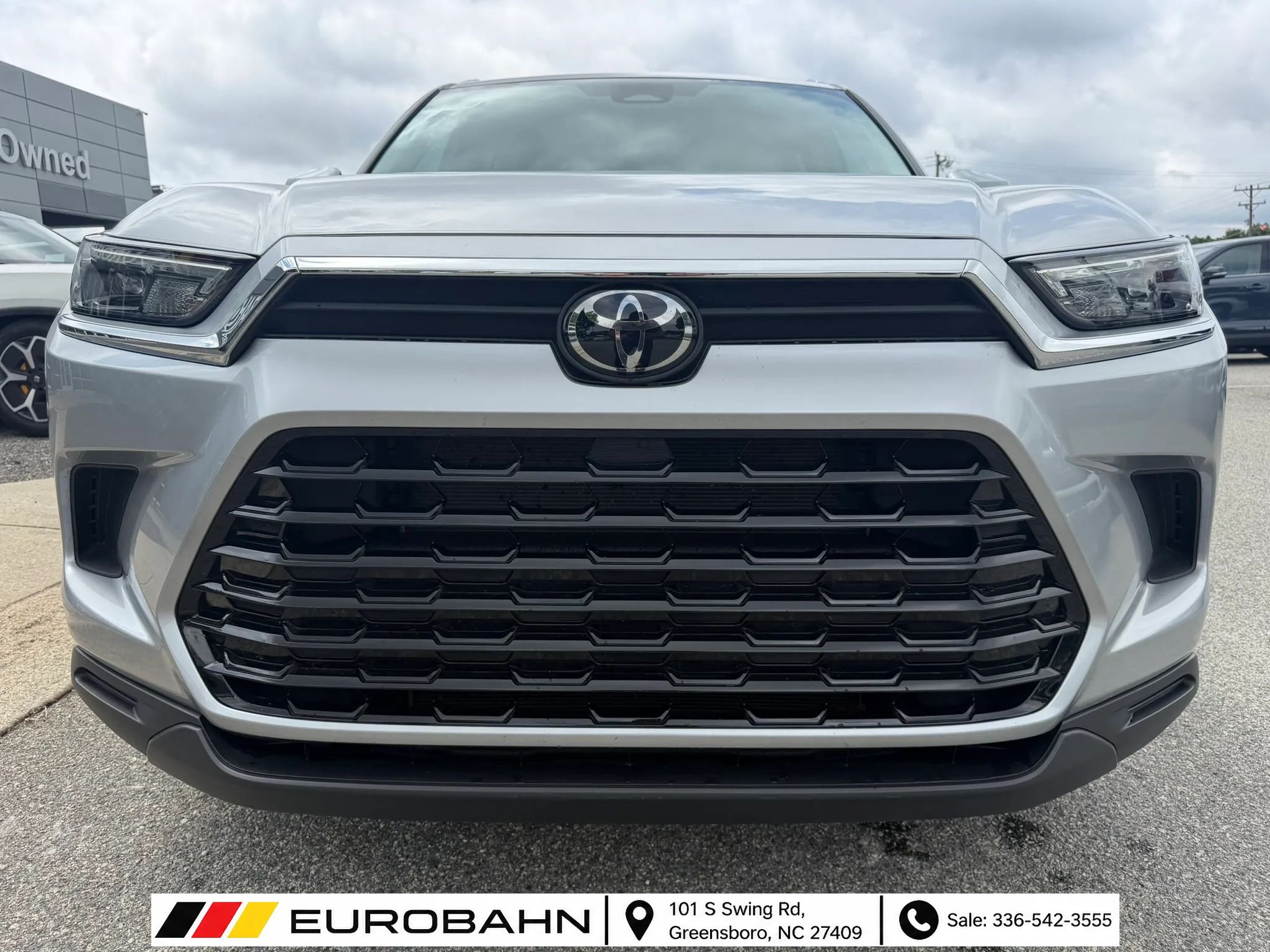 Used 2024 Toyota Grand Highlander AWD image 24