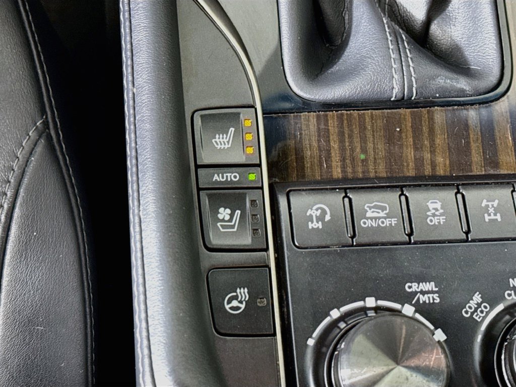Certified 2021 Lexus LX 570 4WD w/ Inspiration Series #2 image 21