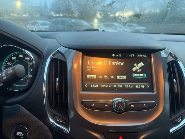 Used 2018 Chevrolet Cruze LT w/ Convenience Package FWD image 26