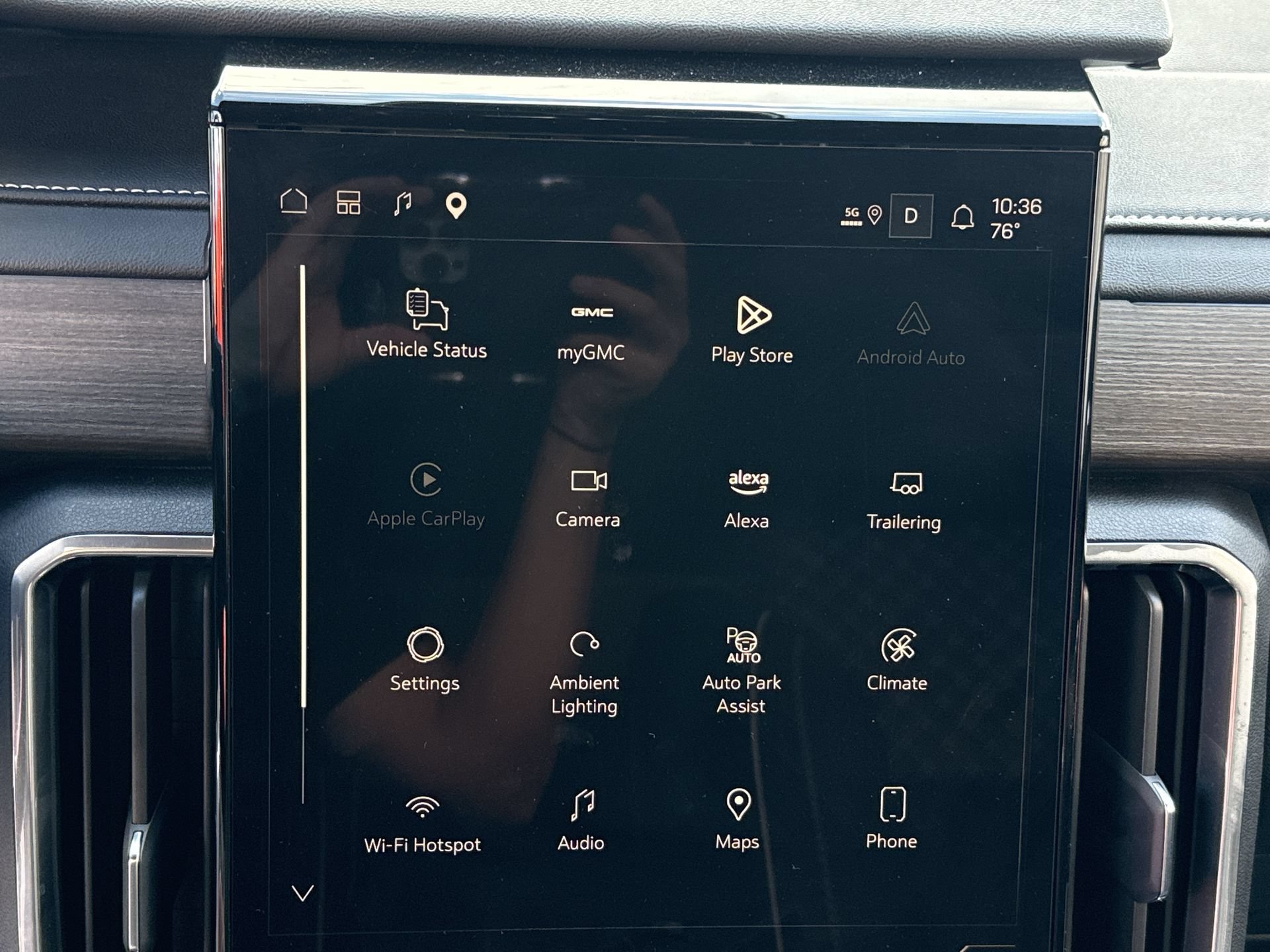 Used 2025 GMC Acadia Denali w/ Super Cruise Package FWD image 19