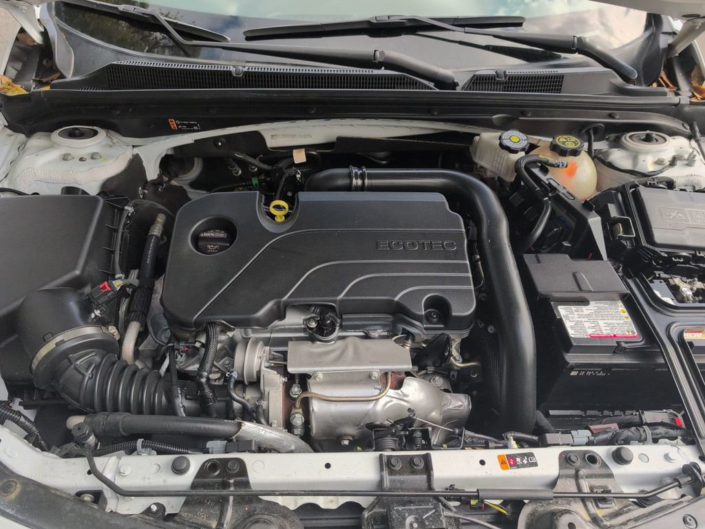 Used 2023 Chevrolet Malibu LT image 14