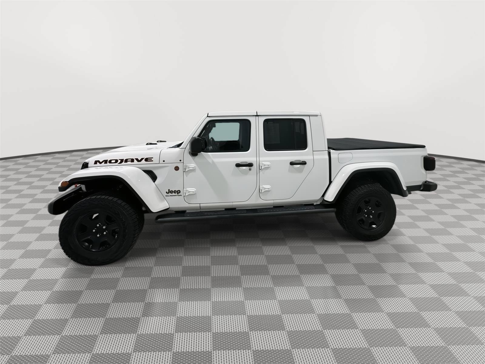Used 2023 Jeep Gladiator Mojave w/ Dual Top Group AWD/4WD image 2