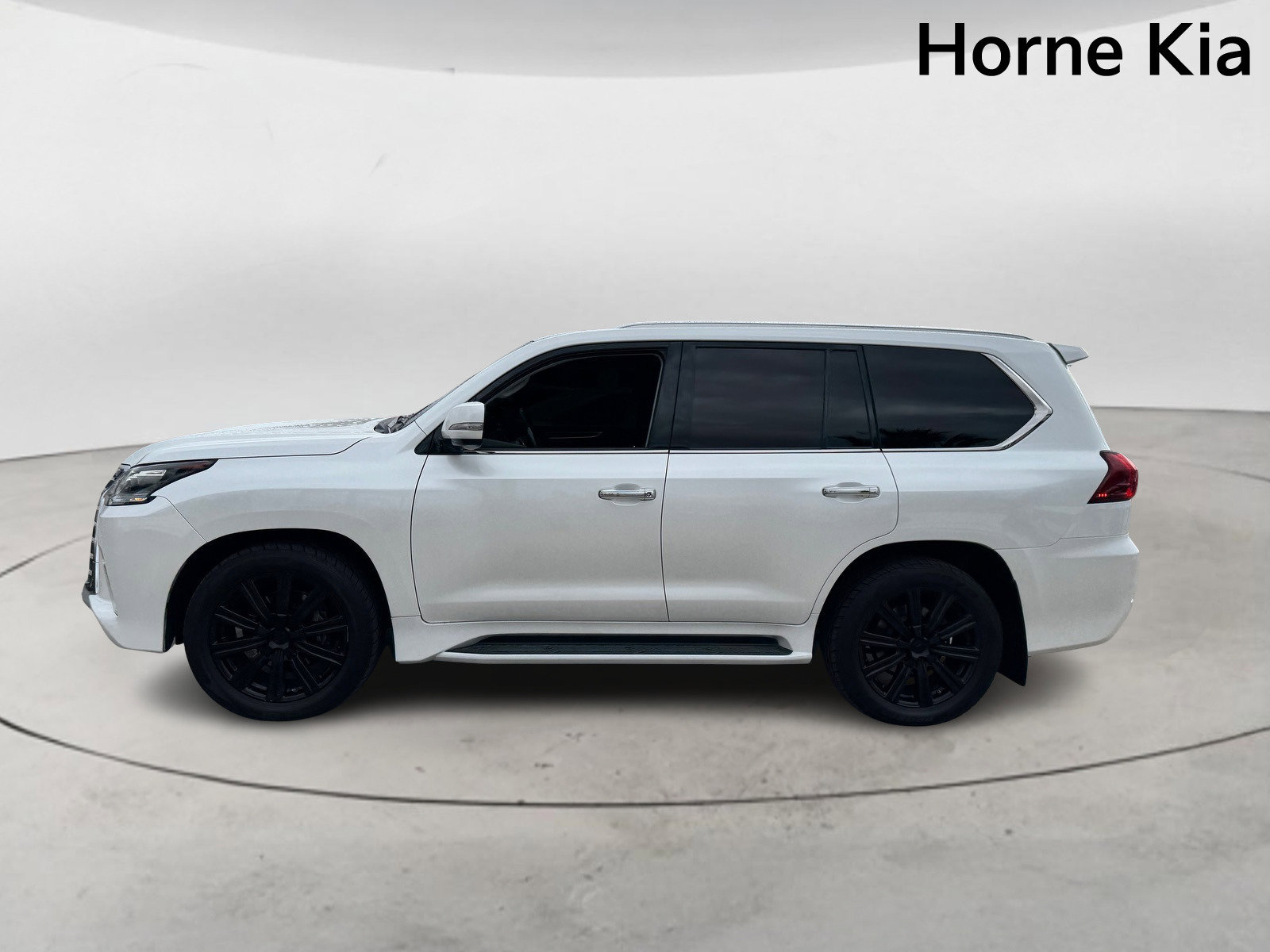 Used 2018 Lexus LX 570 4WD w/ Luxury Package image 6