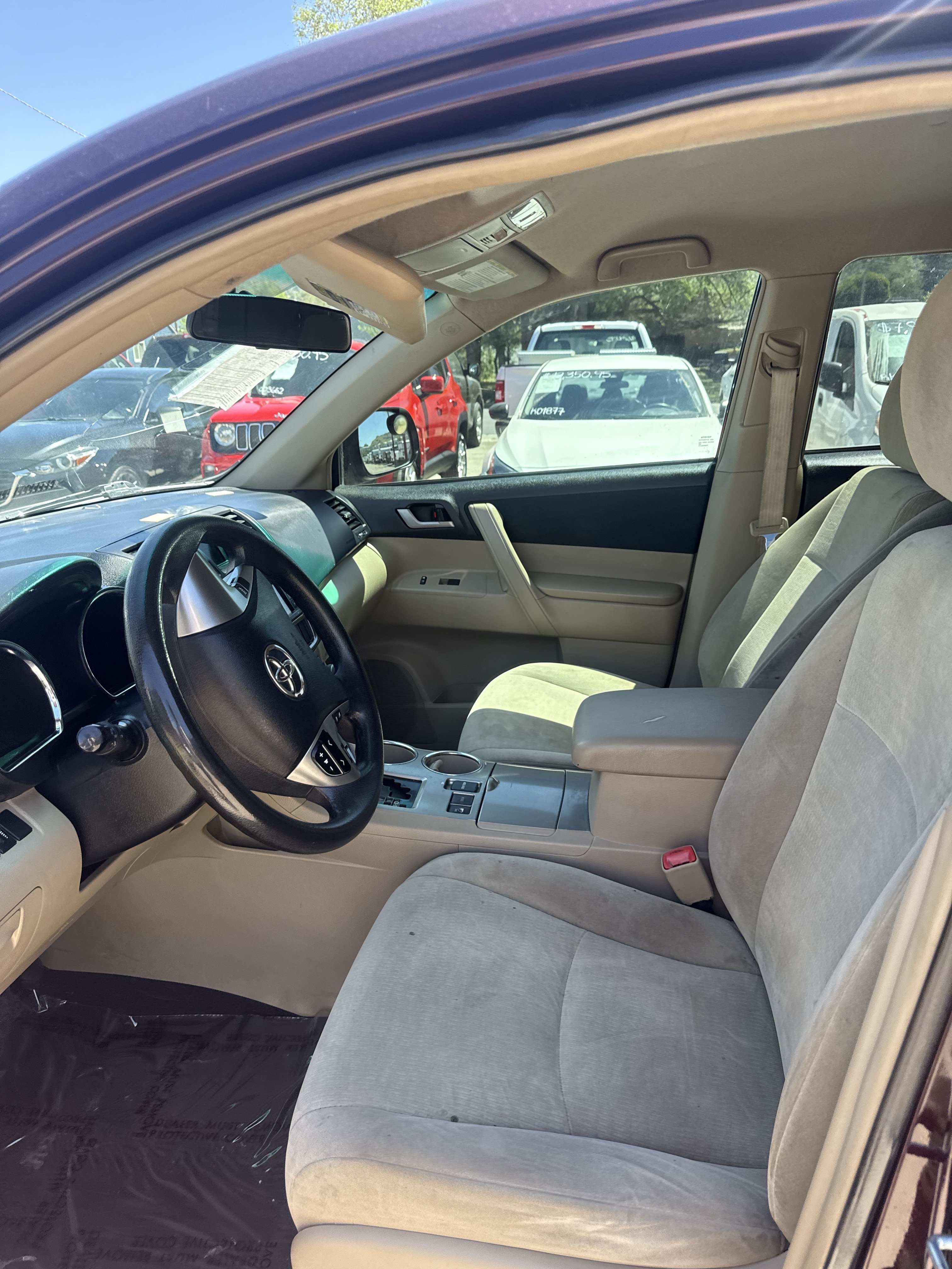 Used 2013 Toyota Highlander Plus AWD/4WD image 12