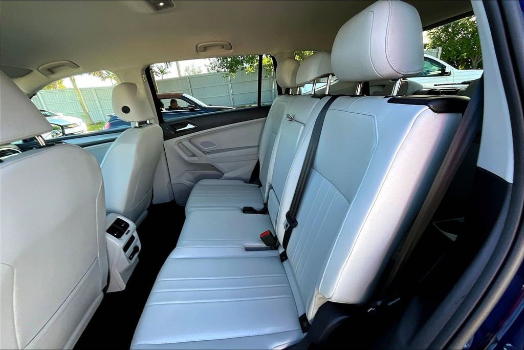 Certified 2024 Volkswagen Tiguan SE image 17