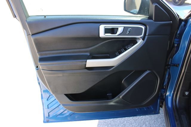 Used 2020 Ford Explorer XLT w/ Equipment Group 202A image 13
