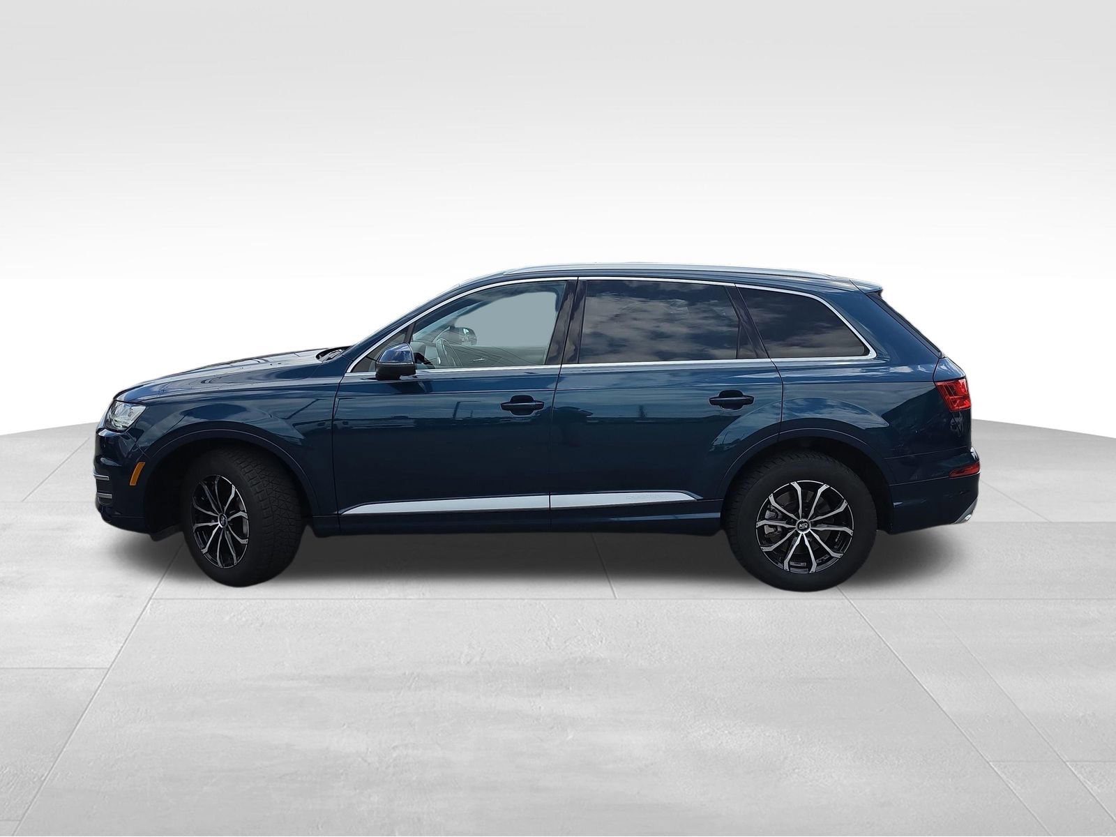 Used 2018 Audi Q7 3.0T Prestige w/ Prestige Package AWD/4WD image 3