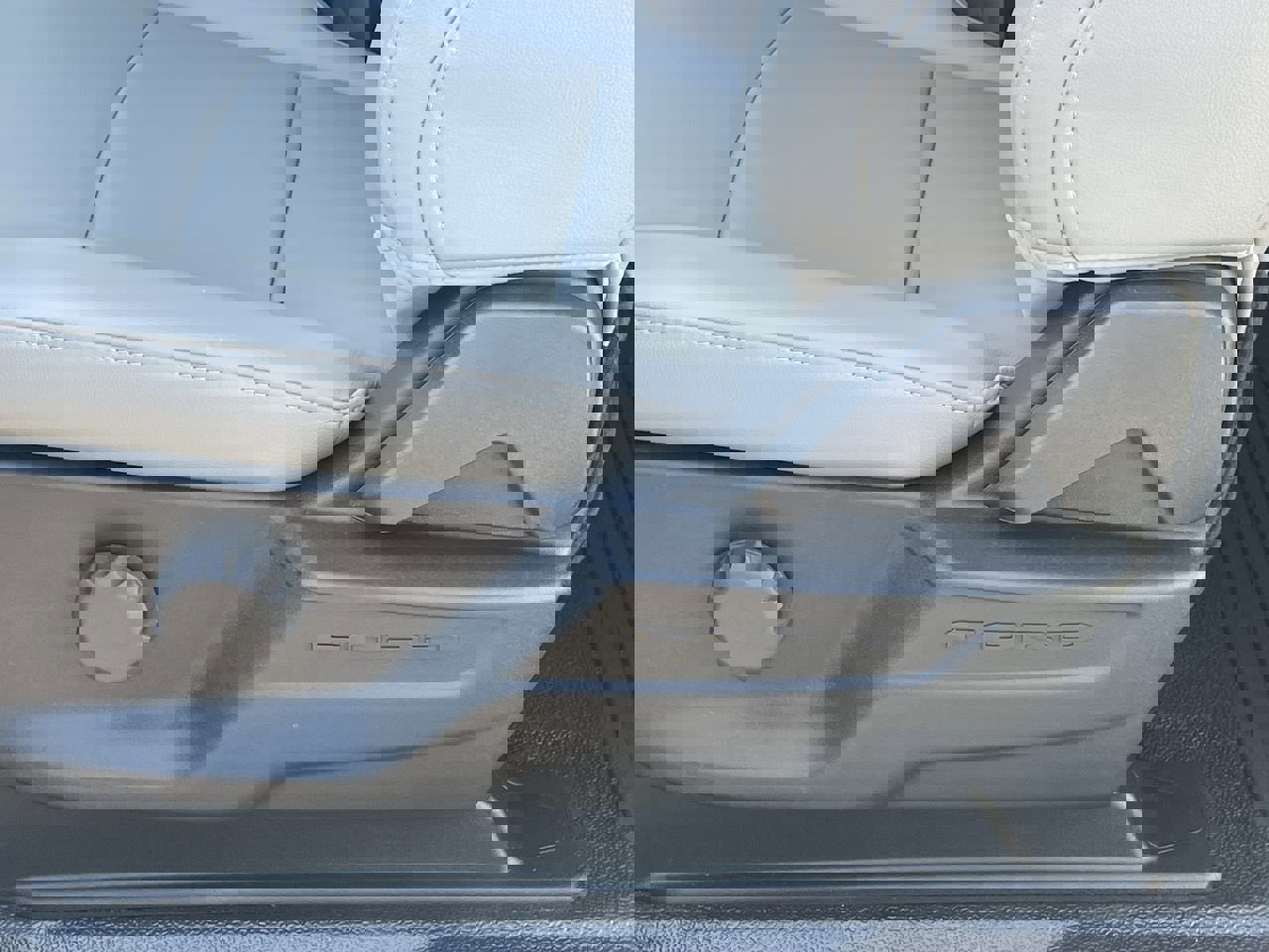 New 2026 Ford F550 2WD SuperCab Super Duty image 22