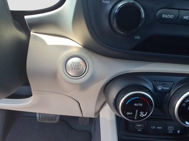 Used 2023 Hyundai Venue Limited w/ Cargo Package image 21