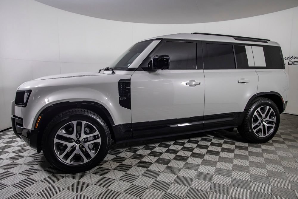 Used 2026 Land Rover Defender 110 X-Dynamic SE AWD/4WD image 10