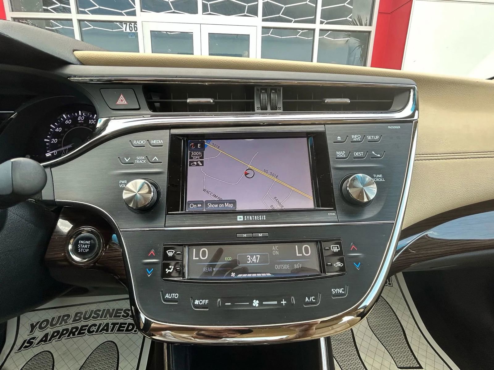 Used 2013 Toyota Avalon Limited image 15