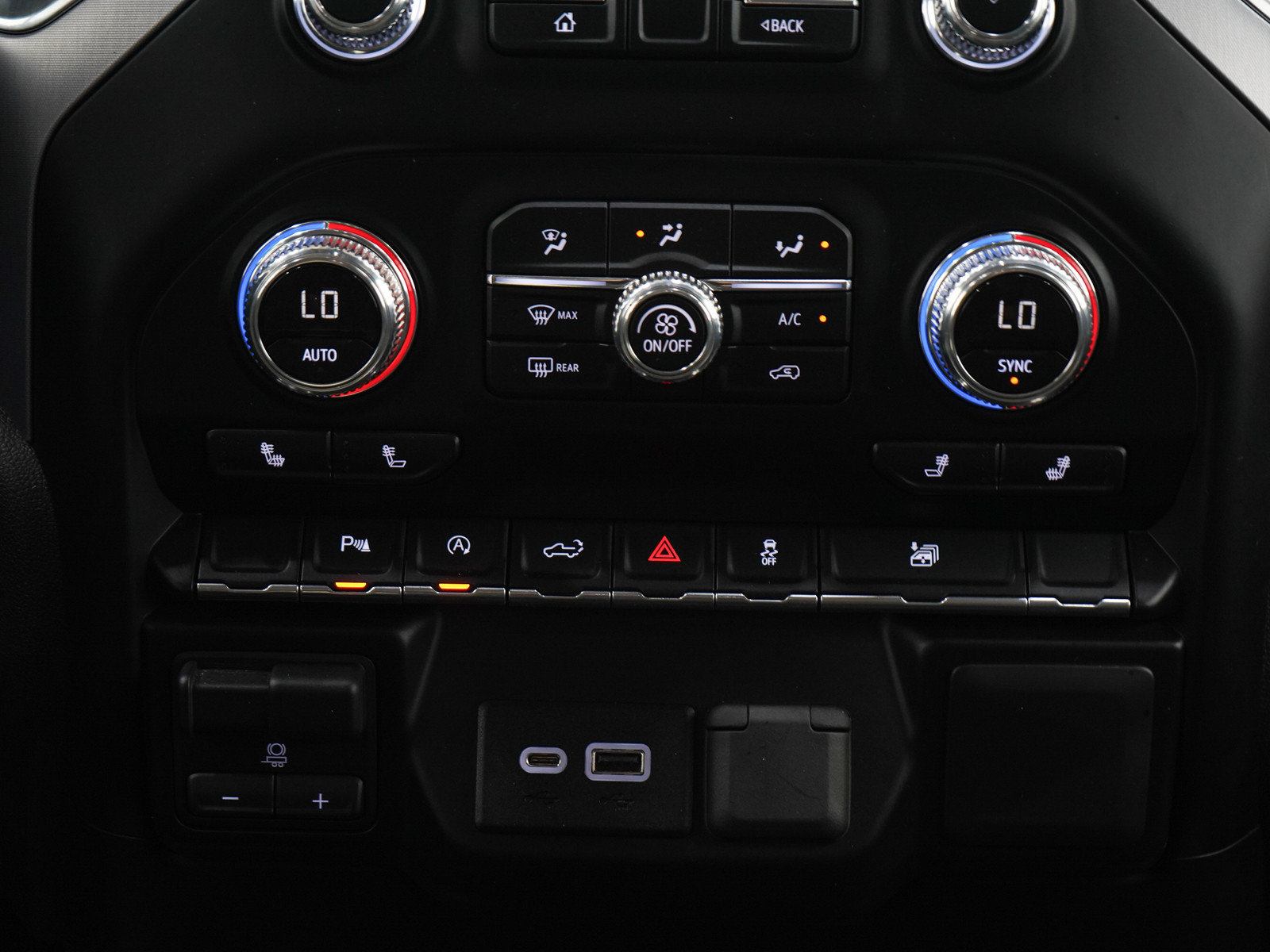 Used 2019 GMC Sierra 1500 SLE w/ SLE Value Package AWD/4WD image 19
